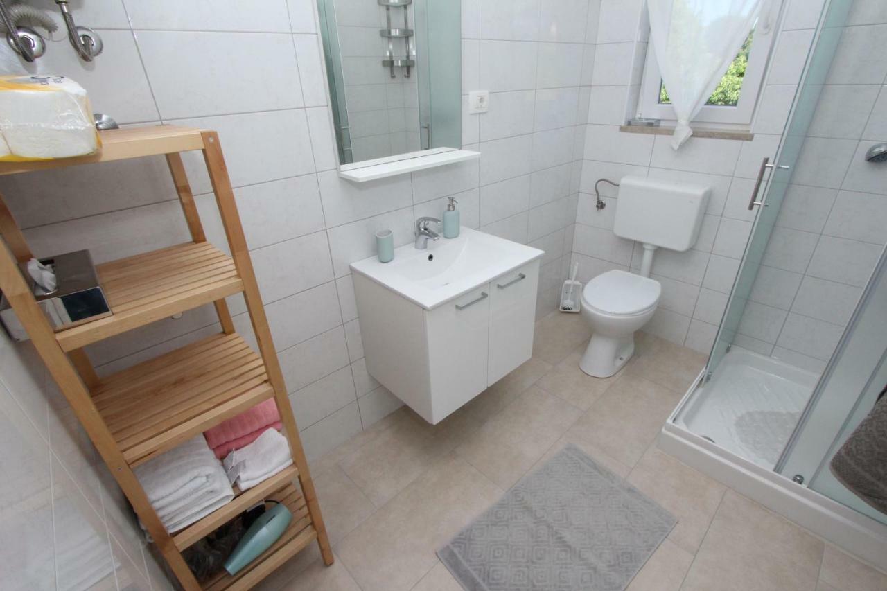 Apartment Diego & Fabio โรวีน ภายนอก รูปภาพ