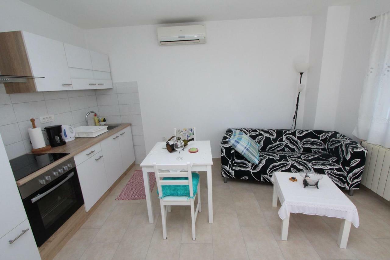 Apartment Diego & Fabio โรวีน ภายนอก รูปภาพ